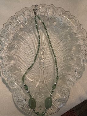 Green Beaded Necklace - Elegant Women's Jewelry